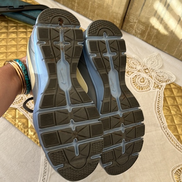 Nike Flex Women Sneakers - Picture 9 of 9